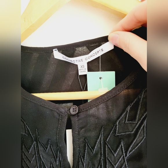🔴 NWT Collective concepts black sheer blouse - Picture 5 of 8